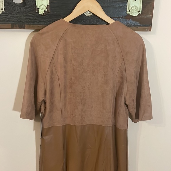 Tuzzi Brown Faux Leather and Suede Long Top Size 8 - Picture 10 of 16